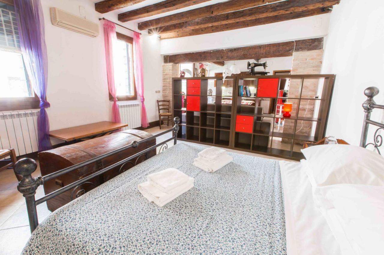 Canal Dream Cosy Apartment With Canal View Venedig Exterior foto