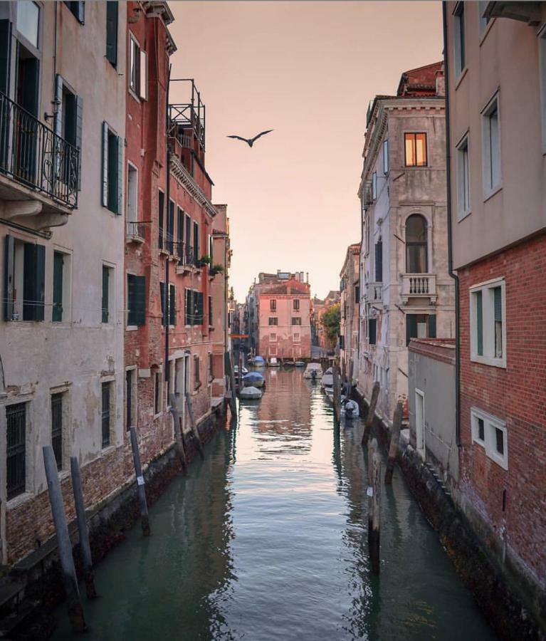 Canal Dream Cosy Apartment With Canal View Venedig Exterior foto